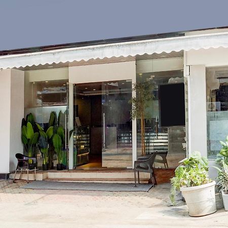 Hotel Super Townhouse Khar The Unicontinental Bombay Exterior foto