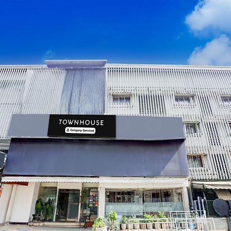 Hotel Super Townhouse Khar The Unicontinental Bombay Exterior foto