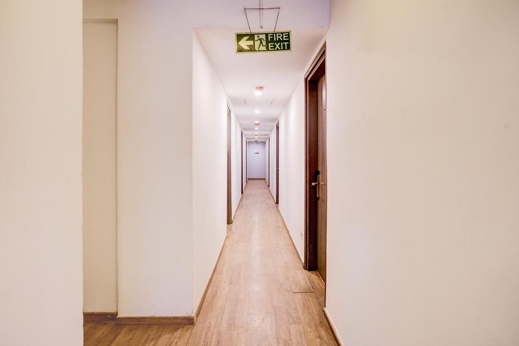 Hotel Super Townhouse Khar The Unicontinental Bombay Exterior foto